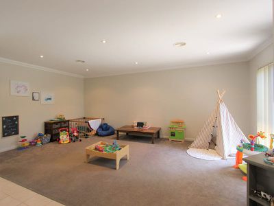 28 Cambridge Drive, Mansfield