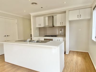 27 Chapman Drive, Wyndham Vale