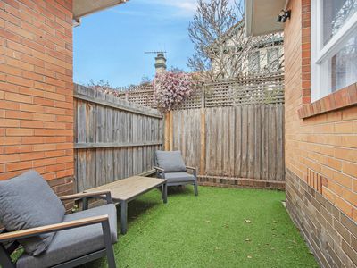 7 / 6 Glenferrie Road, Caulfield North