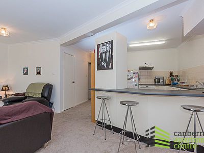 33 / 42 Jerrabomberra Avenue, Narrabundah
