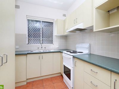 2 / 11 Reserve Street, West Wollongong
