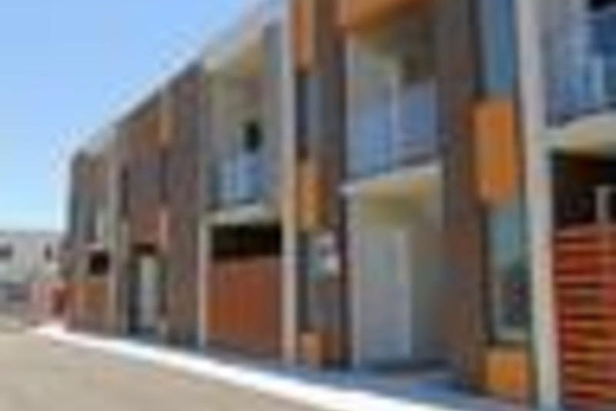 2 / 16 Grey Street, Cannington