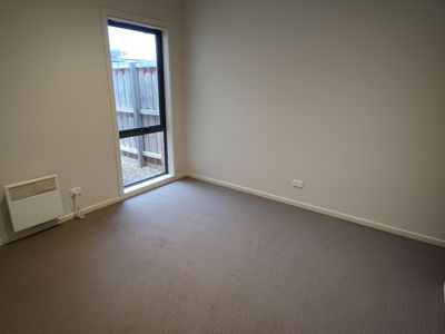 4 Bianca Boulevard, Tarneit
