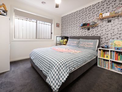 23 PEMBROKE CRESCENT, Wodonga