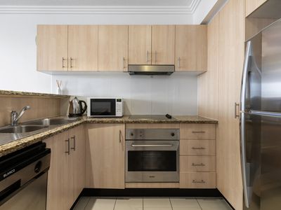 1 / 136 Marine Parade, Southport