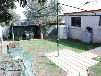 240 East Lloyd Street, Strathdale