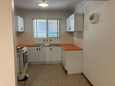 2 / 31 Carlotta Crescent, Kemblawarra