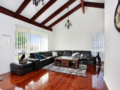 2 Cotham Square, Hampton Park