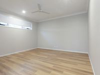37 Prahan Crescent, Parkinson