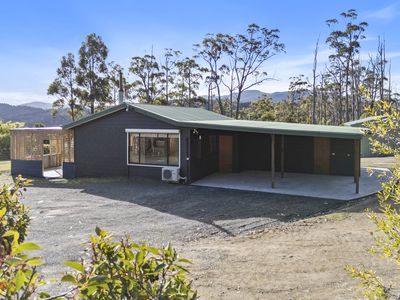 113 Sandhill Road, Cradoc