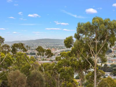 67 Peel Street West, West Launceston