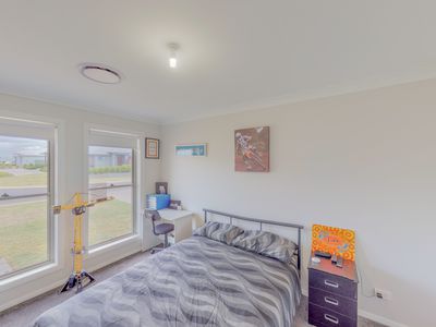 10 Waterfall Crescent, Dubbo