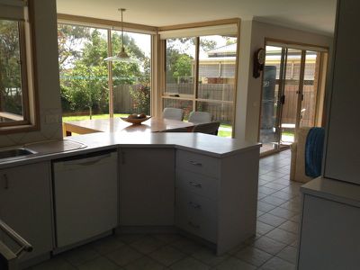 9 St Georges Court, Highton