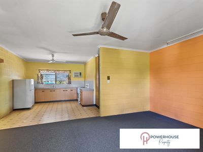1 / 3 Breffni Street, Innisfail Estate