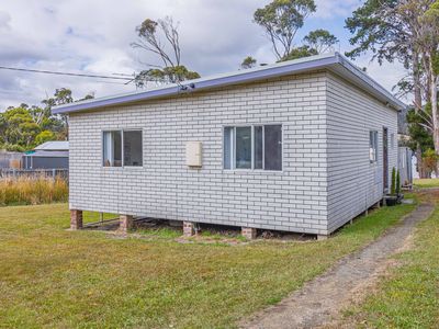 6697 Channel Highway, Deep Bay