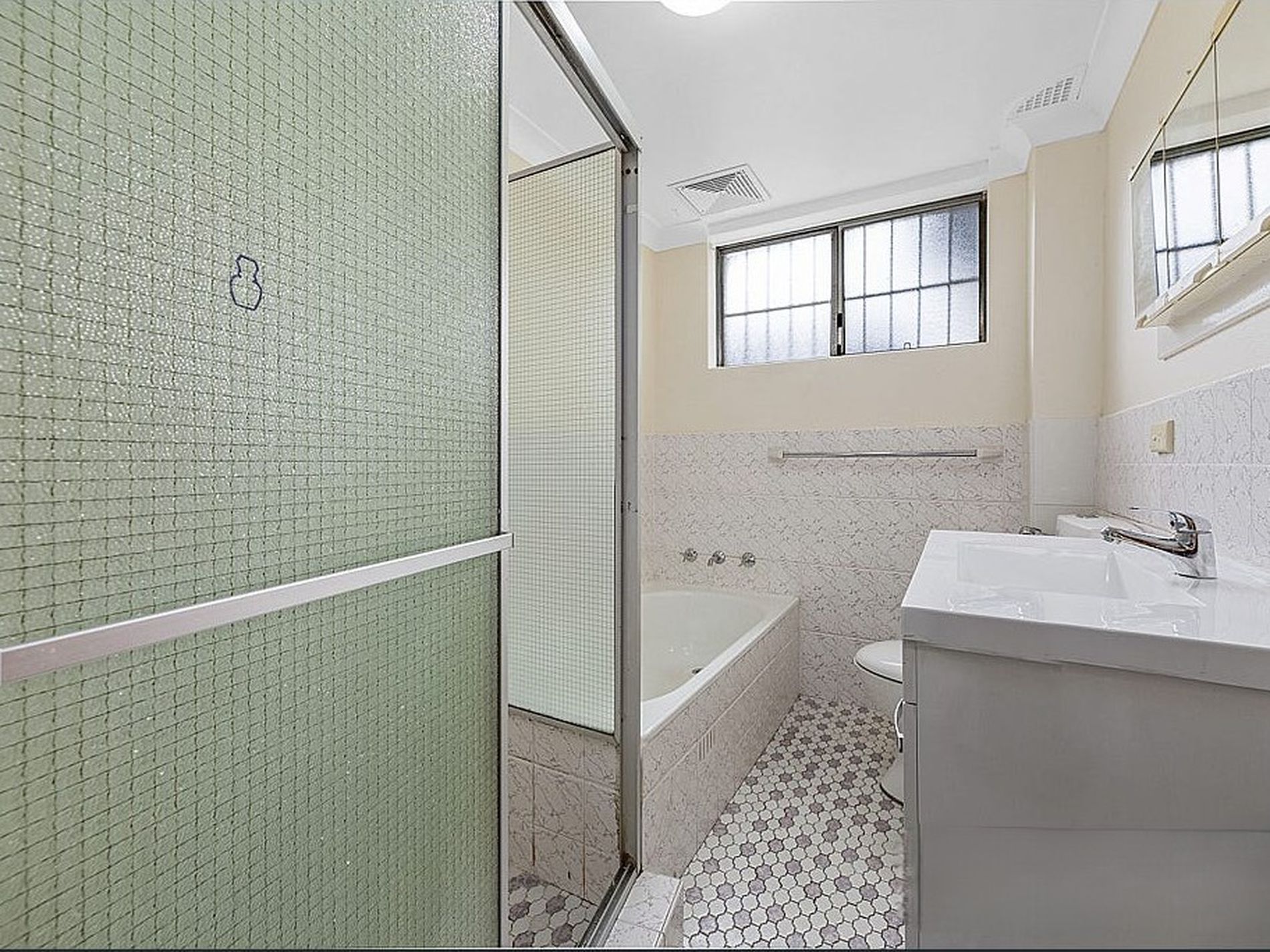 9 / 42-44 Ferguson Avenue, Wiley Park