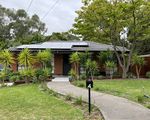 4 Chesney Drive, Ringwood