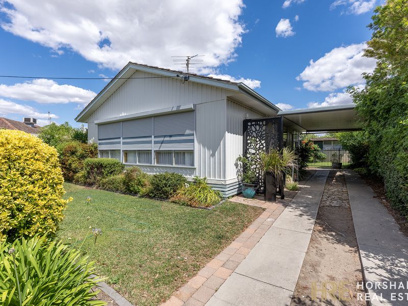 8 Gerlach Street, Horsham