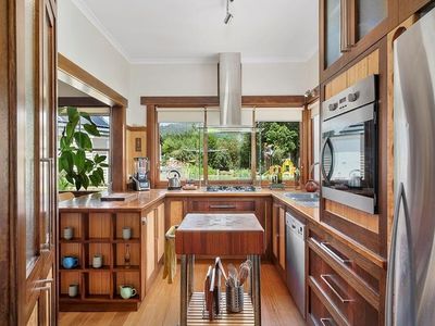 10 Jetty Road, Cygnet