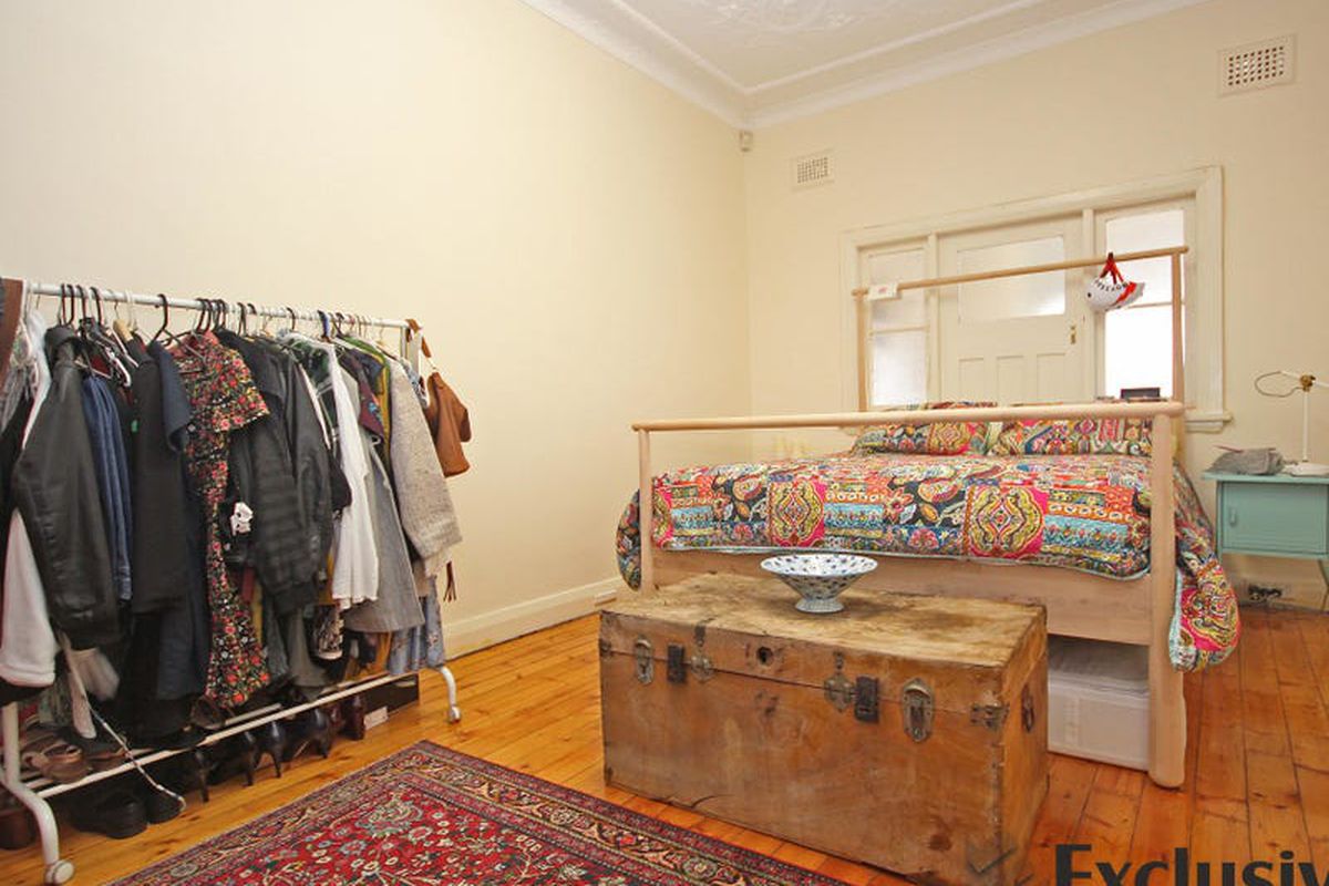 1 / 296 Lyons Road, Five Dock