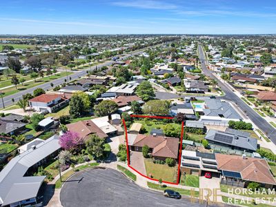 1 Hoskin Court, Horsham