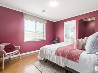 32 Macquarie Drive, Wyndham Vale
