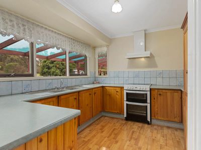 540 Telegraph Rd, Seymour