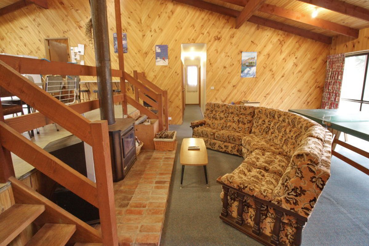 15 Finch Street, Sawmill Settlement