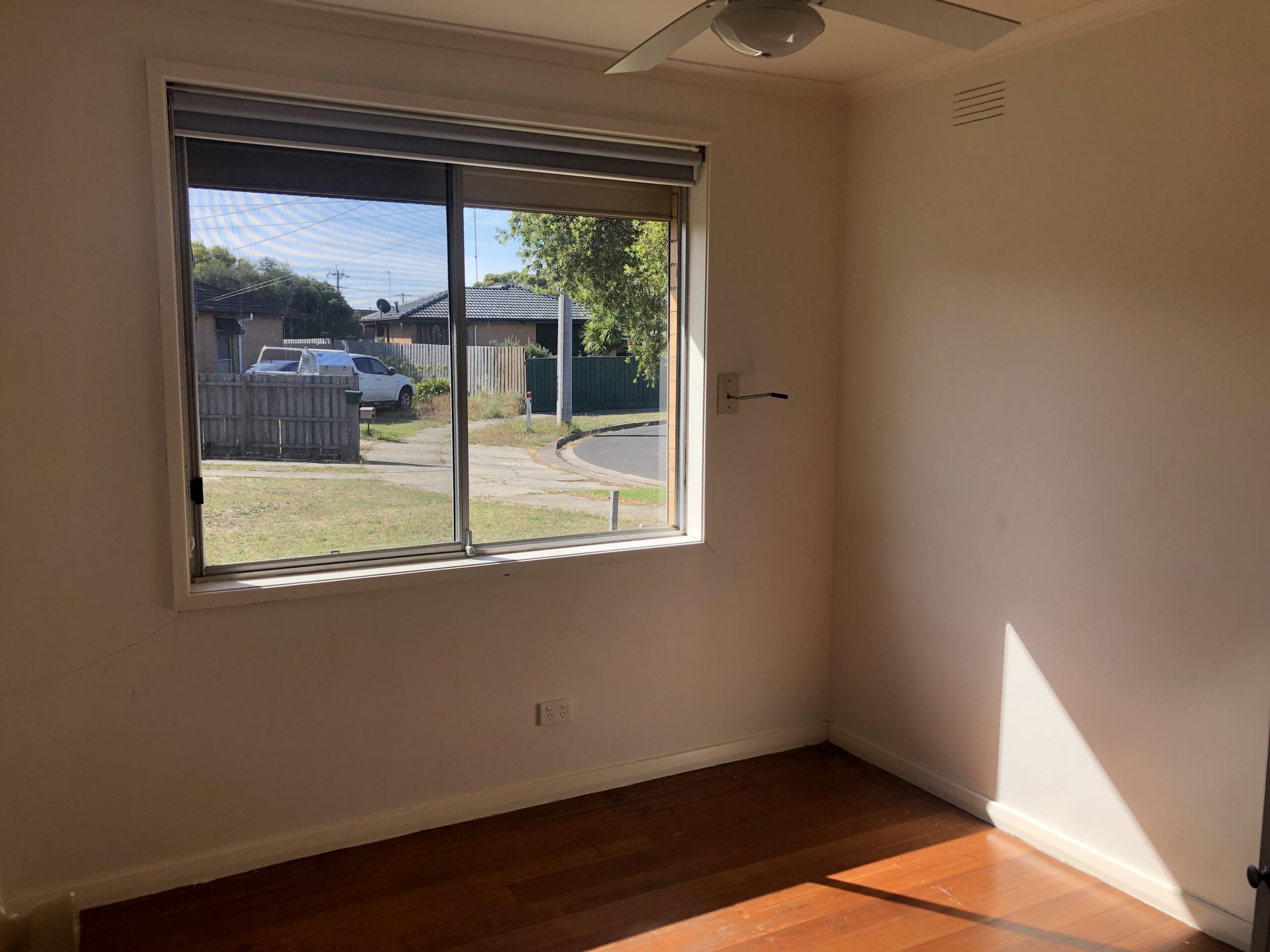 3 Lunik Court, Whittington