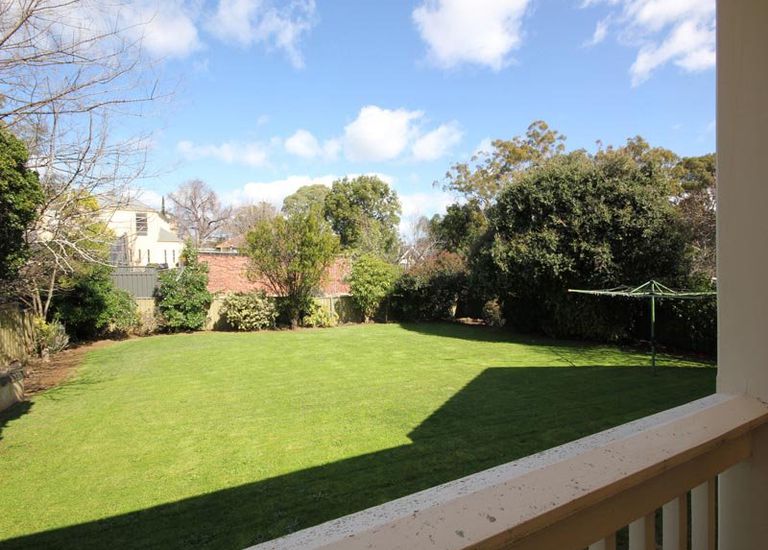 13 Anglesey Avenue, St Georges