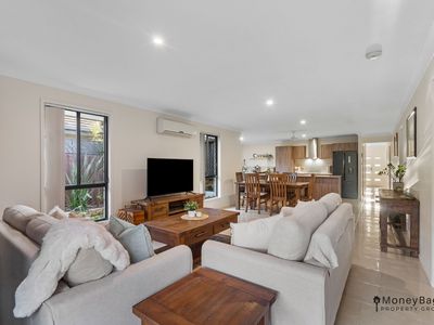 34 Songbird Circuit, Flagstone