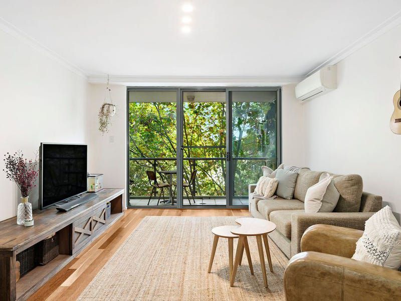102 Miller Street, Pyrmont