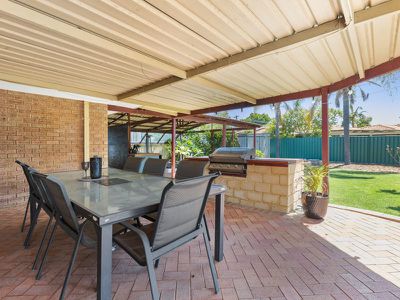 62 Fountain Way, Huntingdale