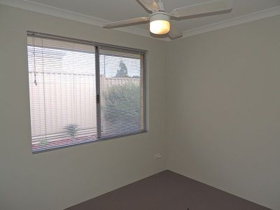 22 Geographe Bay Pass, Secret Harbour
