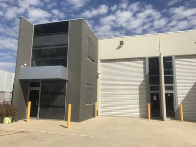1 / 76 Riverside Ave, Werribee