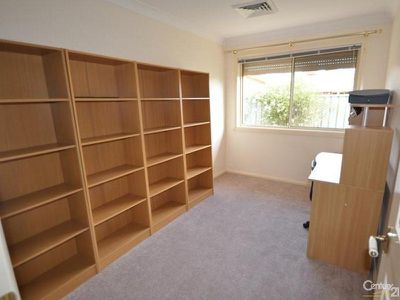 10 Gwydir Court, Dubbo
