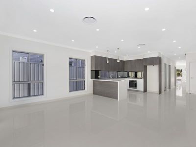 12-12A Sappho Street, Canley Heights