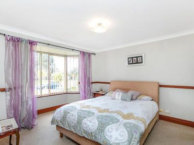 41 Redheart Drive, Thornlie
