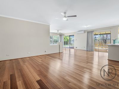 70 Golf Links Drive, Carramar