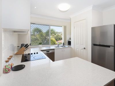 Unit 1 / 25 Miriam St, Holland Park West