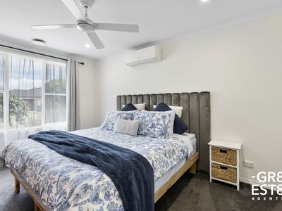 42 Von Nida Drive, Cranbourne North