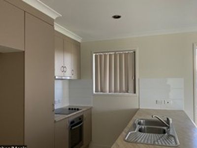 7 Eagle Heights, Zilzie