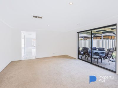 26 Waterview Drive, White Hills