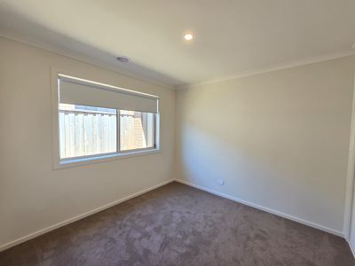 97 Inglenook Circuit, Armstrong Creek