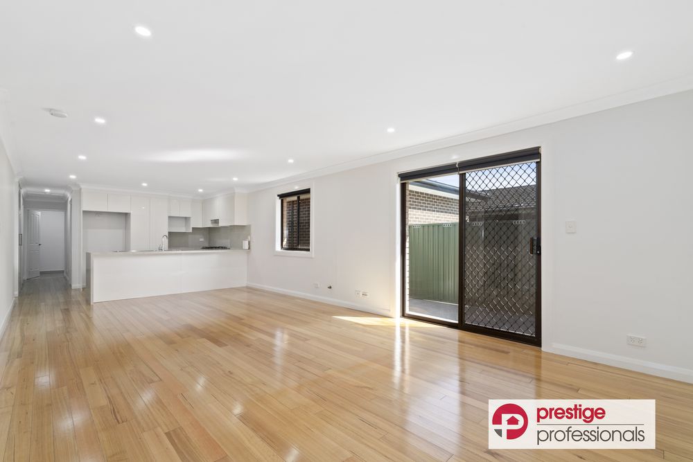 4 Chauvel Avenue, Wattle Grove