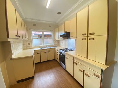 10 Booragul Street, Beverly Hills