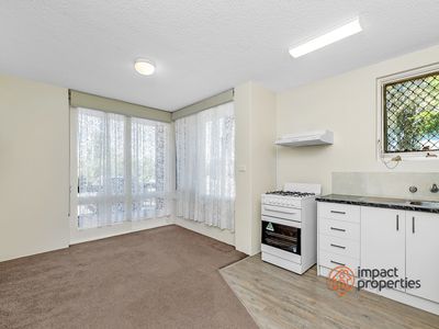 1 / 6 Irvine Street, Watson