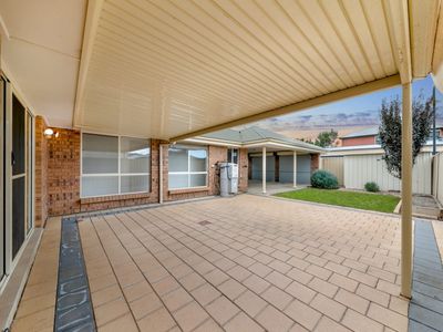 70 Light Avenue, Munno Para