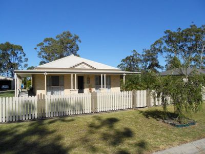 4 BRYPAT CLOSE, Burrum Heads