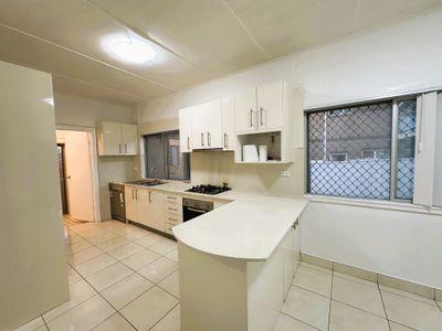 44 Wentworth St, Greenacre